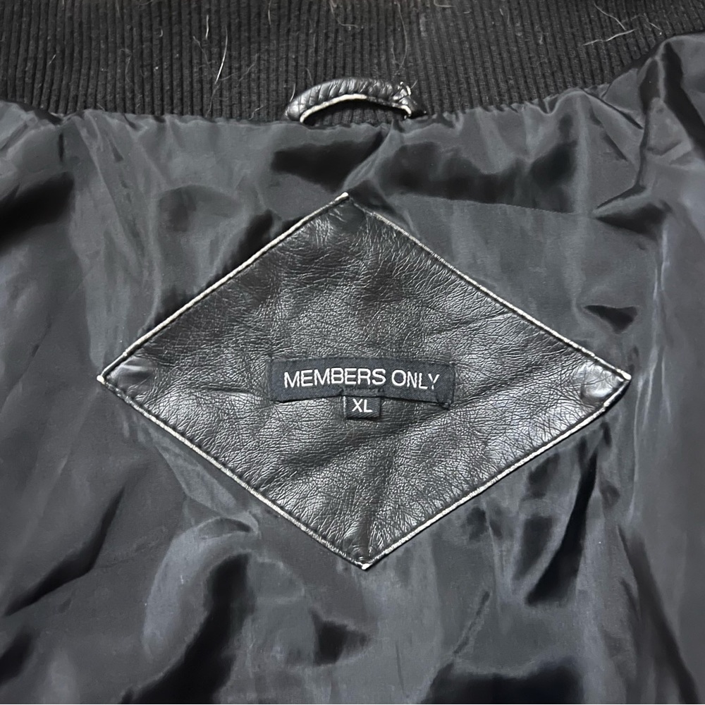EUC Vintage Black Faux Leather Members Only Bomber Jacket Size XL - Picture 3 of 6